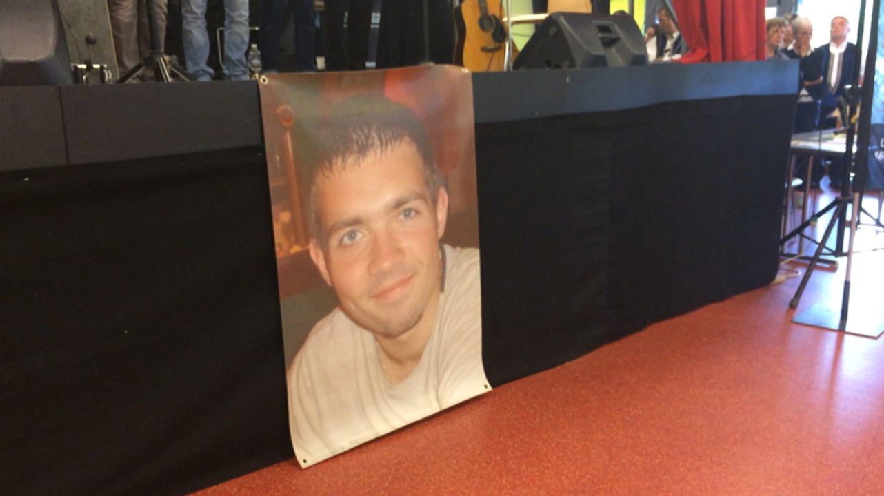 Dix ans après sa disparition, Lampaul-Guimiliau mobilisé pour Romain Lannuzel