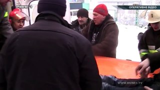 В Рівному водій, рухаючись за кермом втратив свідомість та злетів з дороги