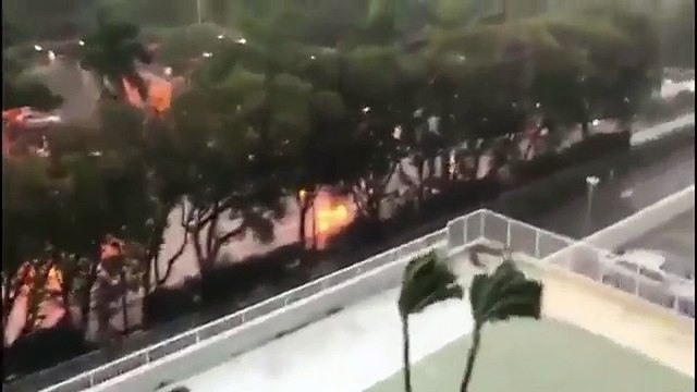 FURACÃO IRMA Momento Exato do FURACÃO IRMA CHEGANDO EM MIAMI FLORIDA ASSUSTADOR