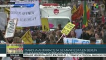 Berlín marcha contra políticas racistas y por derechos de refugiados