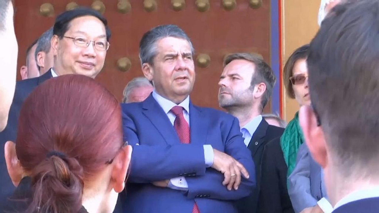 Gabriel zum Atomkonflikt mit Nordkorea: 'Druck und Dialog'