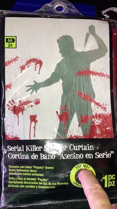 The ultimate shower accessory. A serial killer... - Spookers Haunted Attraction Scream Park, New Zealand