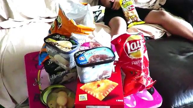 ★Doc McStuffins at McDonalds Gives Farting Bad Baby Mommy Tummy Ache CheckUp and Needle Compilation