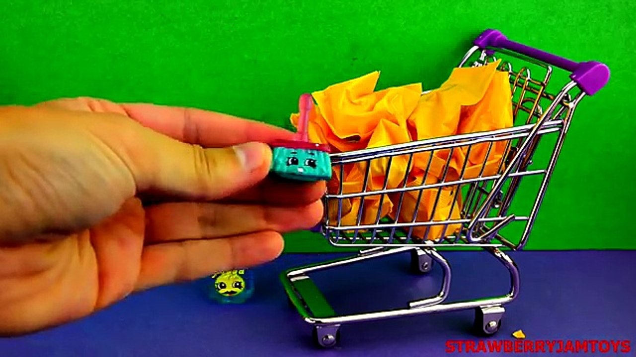 14 Shopkins Blind Bags from Shopkins Season 1 and Shopkins Season 2 Surprise Eggs StrawberryJamToys
