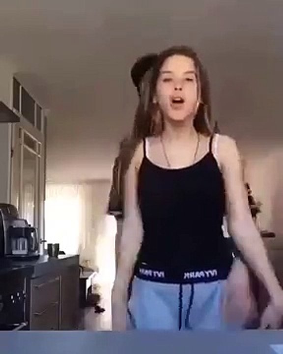 Cute Couple Dancing Steps On Song - Couple Dancing - The Couples Point