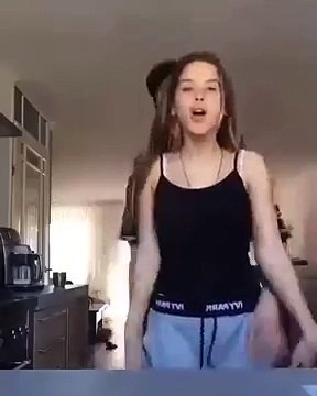 Cute Couple Dancing Steps On Song - Couple Dancing - The Couples Point