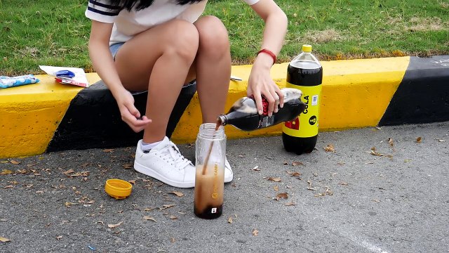 NGHỊCH DẠI CHƠI NGU - ĂN MENTOS UỐNG COCACOLA