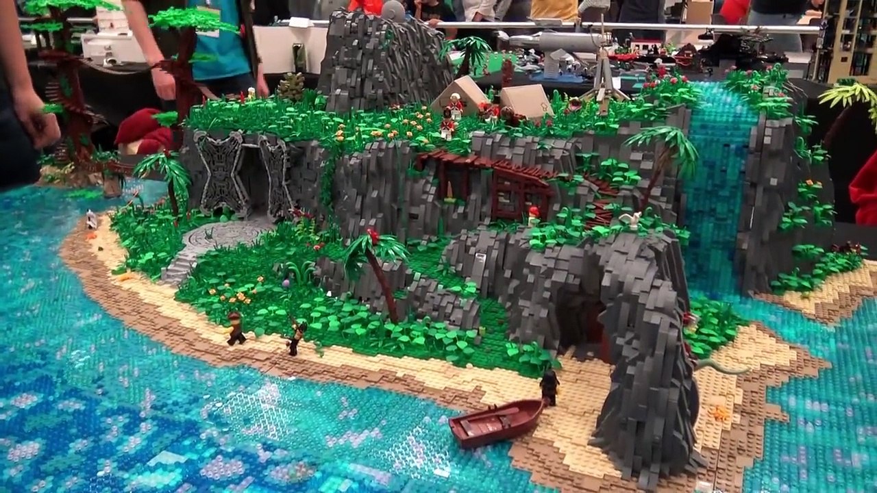 Custom LEGO Pirate Island | BrickCon 2016