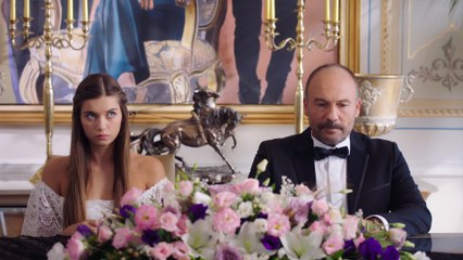 Fazilet Hanım ve Kızları 14. Bölüm Ece Kalk Şu Masadan