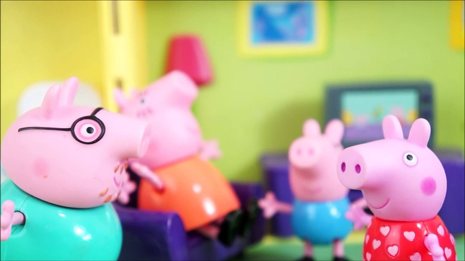 Pig George da Família Peppa Pig na Piscina de Bolinhas! Completo em Portugues