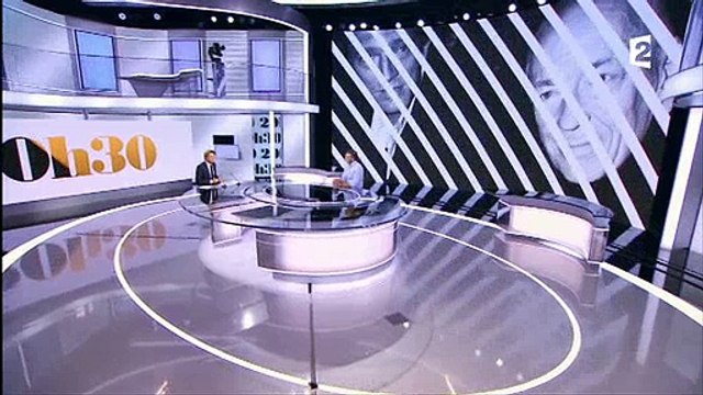 Vincent Cassel très ému hier dans 20h30 le dimanche quand Laurent Delahousse évoque son père - Regardez