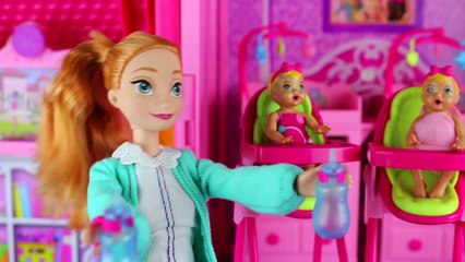 Anna y Elsa Tienen Bebés Gemelas a Quien Cuidar. AventurasJuguetes