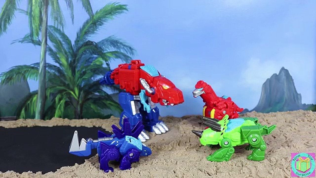 Transformers Rescue Bots Blades transforms from a Robot into a Pterodyl.