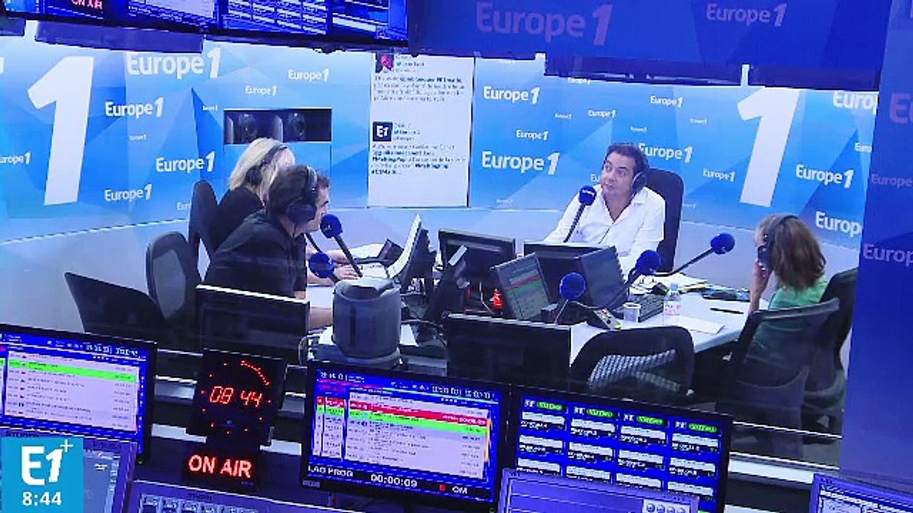 François Hollande : "Je ne suis pas si loin de Jésus, à la fin les Français voulaient me crucifier"