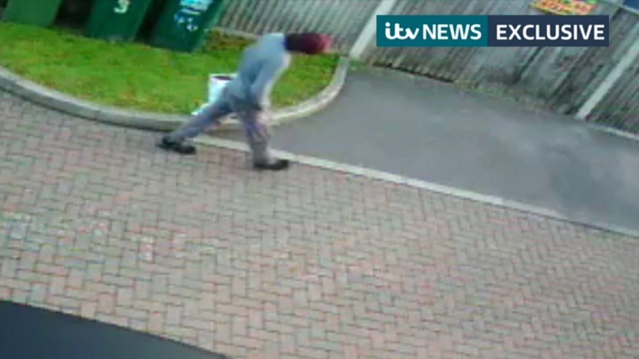 CCTV appears to show Parsons Green bomb suspect