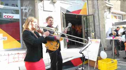 Partidos apuran últimos días de campaña con holgada ventaja de Merkel