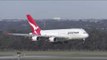 Planes Wobble in High Winds While Landing at Melbourne Airport