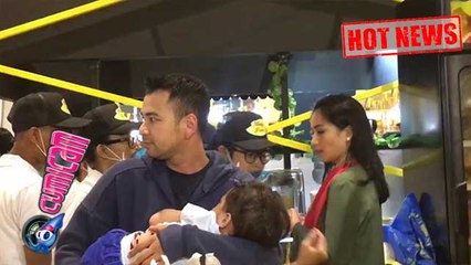 Disoraki Ribuan Fans, Rafathar Tidur Dalam Pelukan Raffi - Cumicam 18 September 2017
