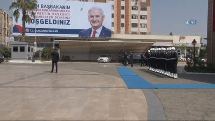 Başbakan Binali Yıldırım, Şanlıurfa Valiliğini Ziyaret Etti