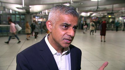 Sadiq Khan urges Government to reverse police cuts
