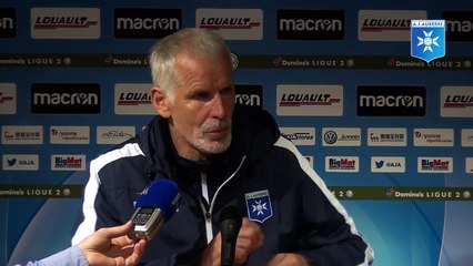Conférence de presse de Francis Gillot avant AJA - Lorient