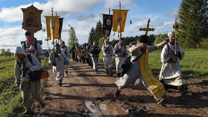 В школах учителя внушают детям новую версию истории
