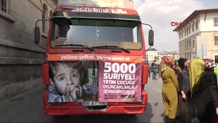 Sivas'tan Suriyeli Çocuklara 5 Bin Oyuncak