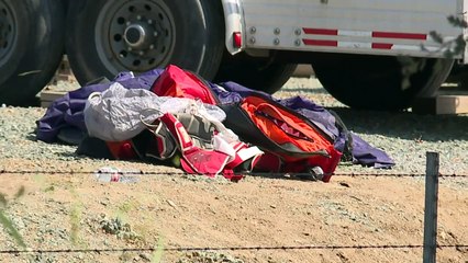 Descargar video: Skydiver Critically Injured After Accident in California