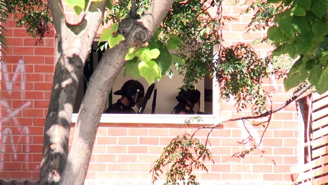 Cinco detenidos, tres están heridos, en un tiroteo en Paterna