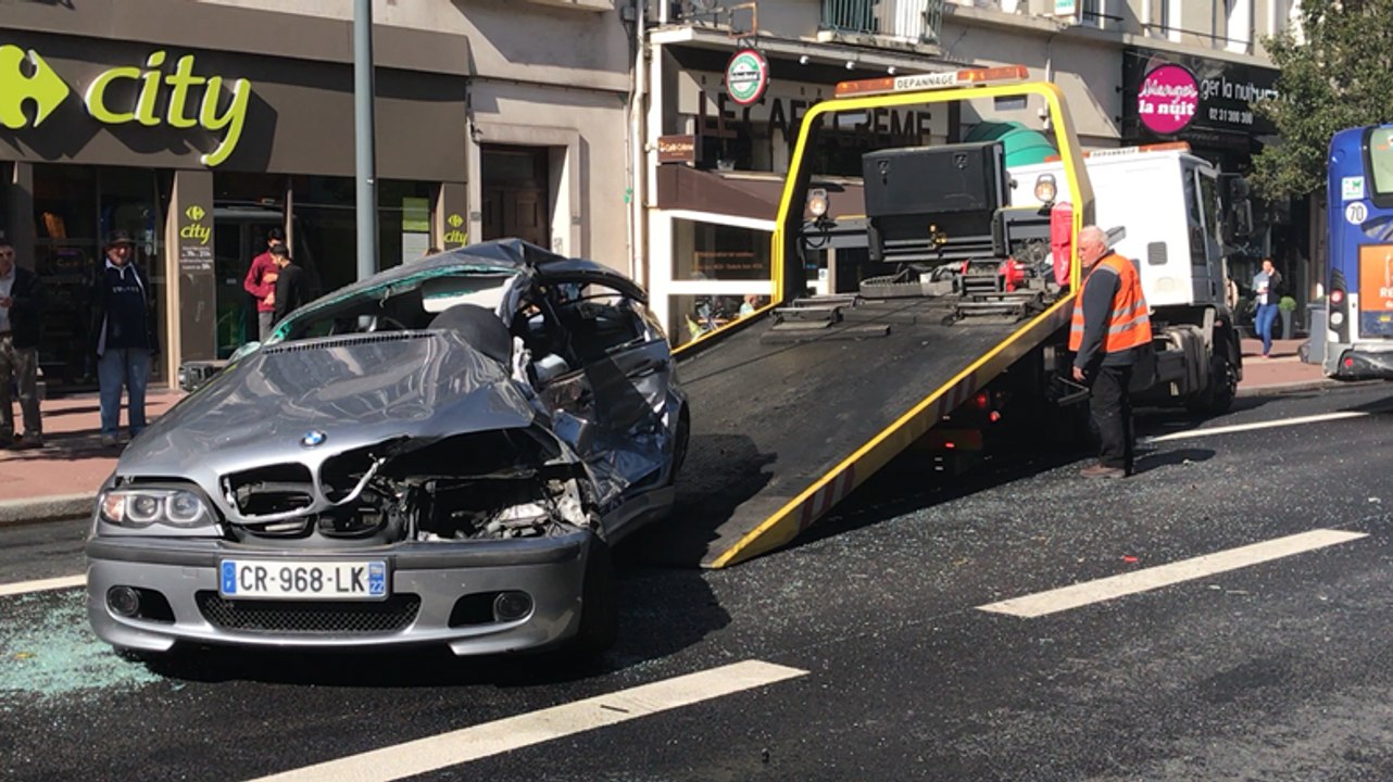 Accident à Caen : la voiture a été enlevée de l...