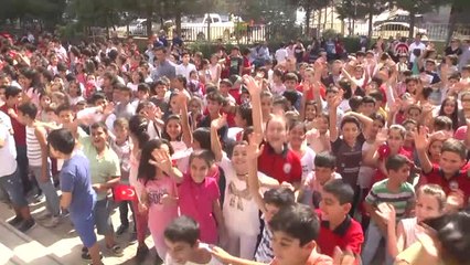 Güneydoğu'da İlk Ders Zili Çaldı