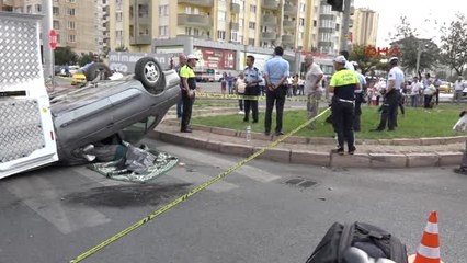Kayseri'de İki Otomobil Çarpıştı: 1 Ölü