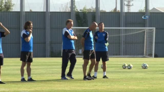 Bursaspor'da Batalla ve Kembo Takımdan Ayrı Çalıştı