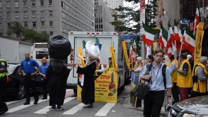 İran Cumhurbaşkanı Ruhani ABD'de Protesto Edildi
