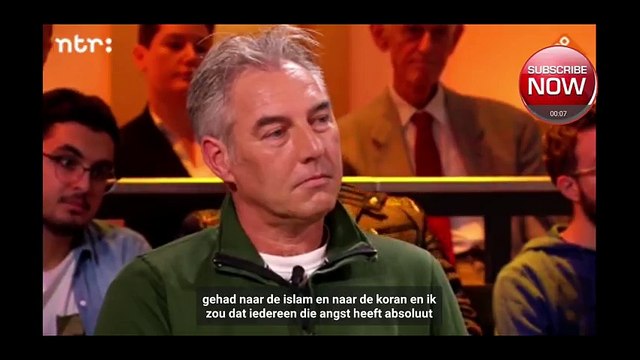 Sanae Orchi geeft Pegida voorman Edwin Wagensveld het advies zich eens in de koran te verdiepen.