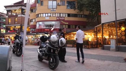 Denizli 4 Katlı Binadan Atladı, Ağır Yaralandı