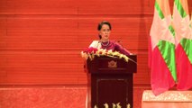 Aung San Suu Kyi addresses Rohingya crisis