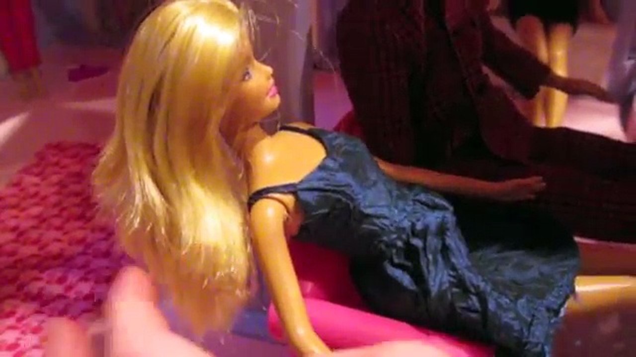 Barbie and Ricky- The Superbowl