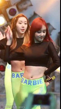 [직캠-Fancam] 151002 식스밤(Six Bomb) (유청) Step To Me @ 동대문 밀리오레.mp4-3ThmBZ_5lhU