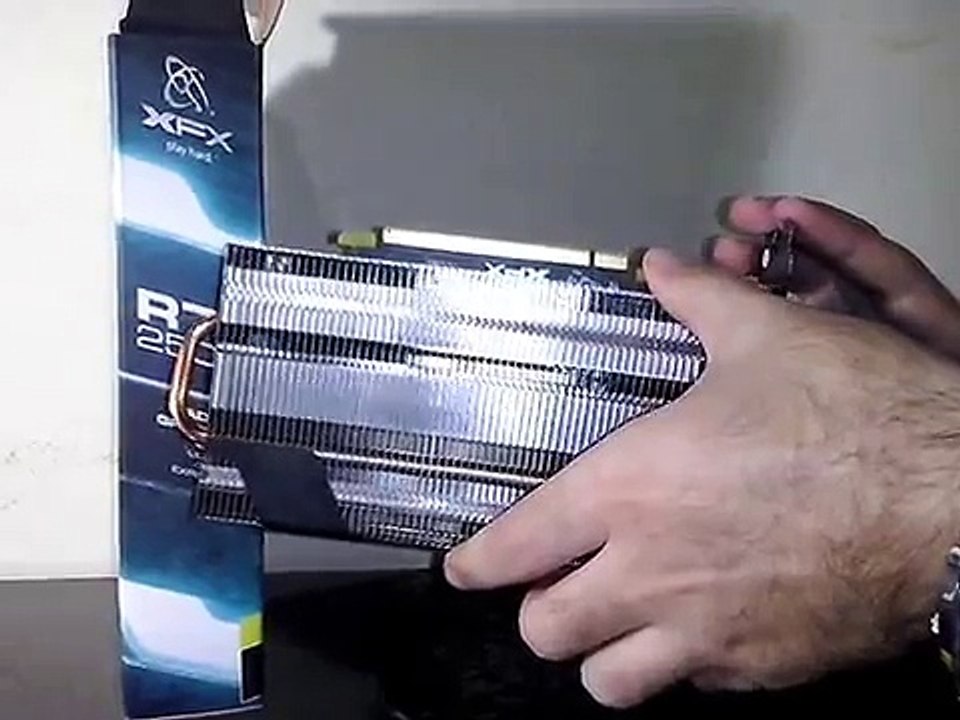 Unboxing R7 250 1G DDR5 128bits PT-BR