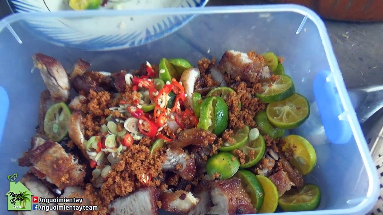 GÀ HẤP MUỐI SẢ và THỊT HEO LẮC TẮC | Người Miền Tây • Tập 92