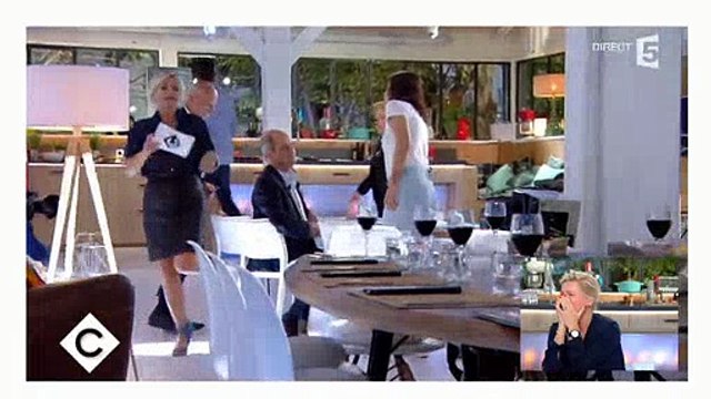 Morandini Zap: Pierre Lescure revient avec humour sur les premières bourdes d'Anne-Elisabeth Lemoine dans C à vous