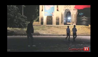 İstanbul'un göbeğinde korkunç manzara... Yurttaşlar yanından geçip gitti