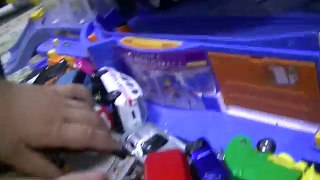 TOMICA SUPER AUTO TOMICA CARS CARS2 BUILDING Boy playing in Tomica