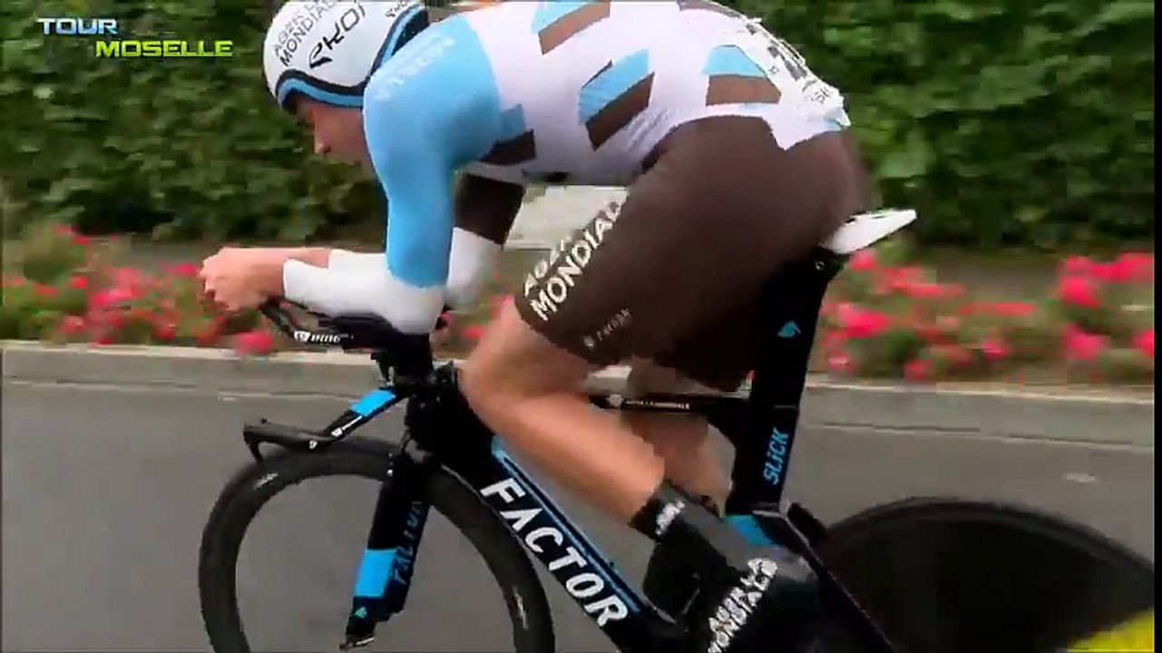 Chute cycliste perd son guidon au tour de France 2017