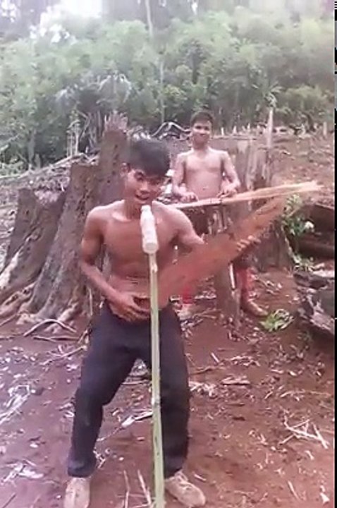 lên nóc nhà - music