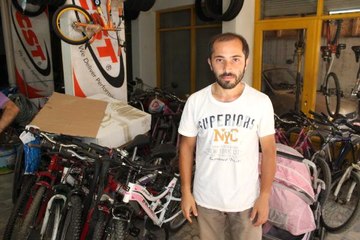 Dondurma Çubuğundaki Şifreyle Çekilişe Girdi, 500 Bin Liralık Aracın Sahibi Oldu