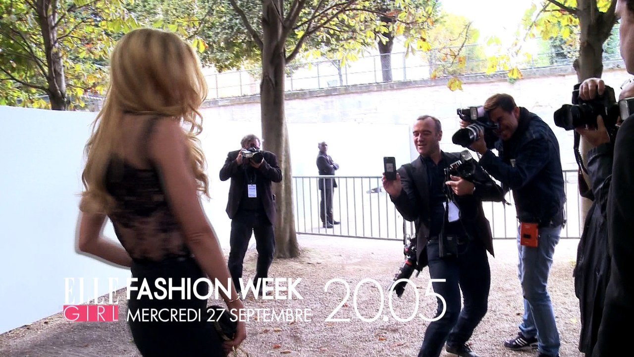 La Paris Fashion Week Printemps-Eté 2018 I Tous les jours sur ELLE Girl TV dès le 27/09 à 20h05 !