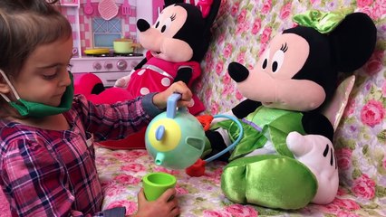 Playing Doctor / Giant Cry Baby /Kids Kitchen Pretend Food / Minnie Mouse