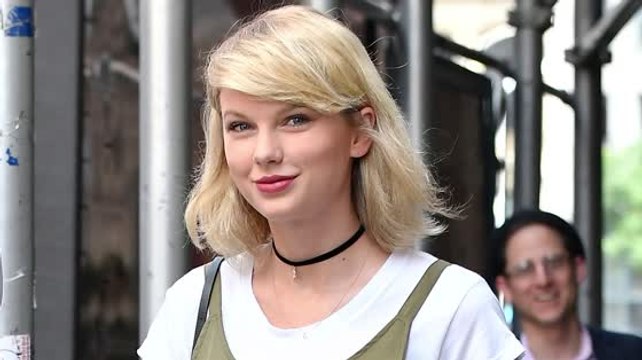 Taylor Swift Sued For Stealing 'Shake it Off Lyrics